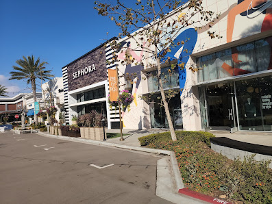 Marina Shores photo 1