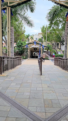 The Village Shops on Venetian Bay photo 3