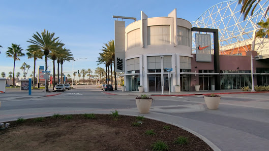 The Pike Outlets photo 3