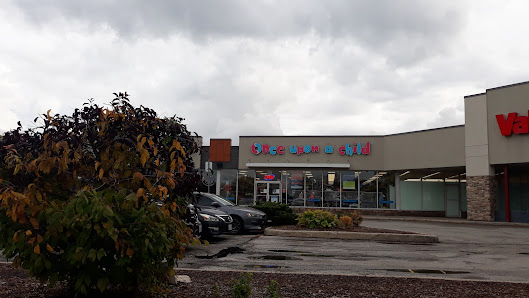 Eastpark Plaza photo 1