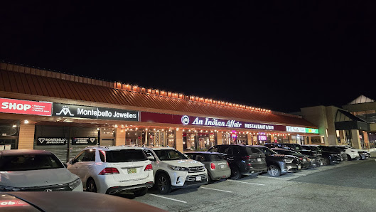 Willowtree Plaza photo 1