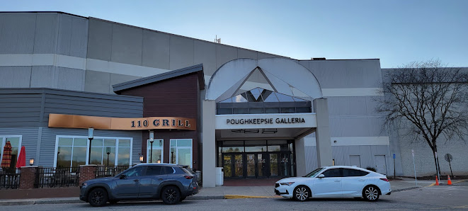 Poughkeepsie Galleria photo 1