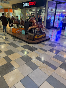 Westfield Oakridge photo 2
