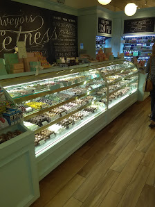 Westfield Oakridge photo 5