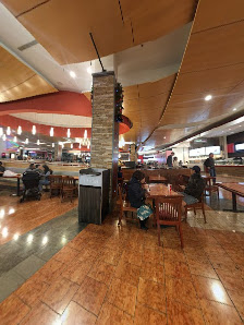 Westfield Oakridge photo 8