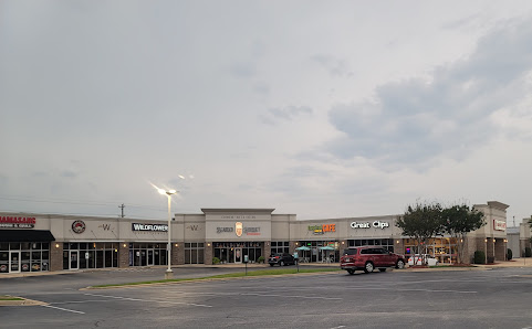 Shoppes at Hilltop photo 1