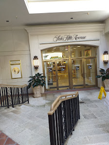 The Esplanade Palm Beach photo 2
