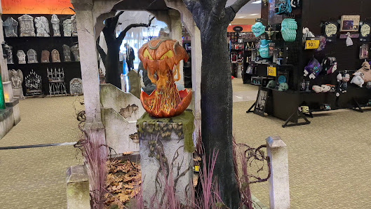 South Mall photo 3