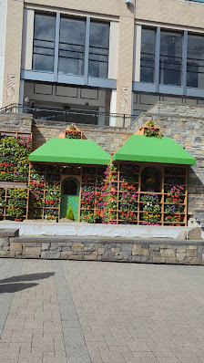 Uptown photo 3