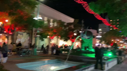 Santa Monica Place photo 3