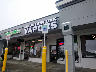Pine Plaza photo 1