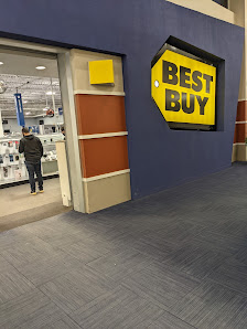 Hawley Lane Mall photo 4