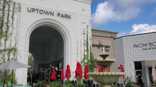 Uptown Park photo 3