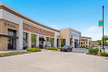 Hawthorne Plaza photo 5