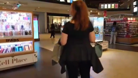 Merry Hill Shopping Mall Canada photo 3