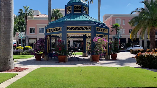 Mizner Park photo 3