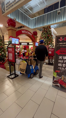 Kiosk Mid-Mall, Ontario Mills, Ontario ,CA photo 3