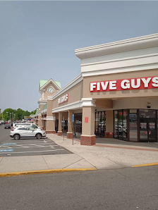 Leesburg Plaza photo 1