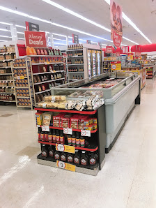 Shoppes of Victoria Square photo 4