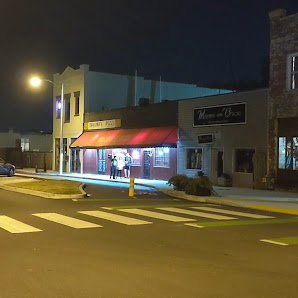 Broad Avenue Arts District photo 3