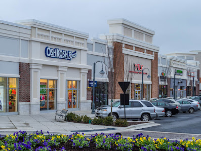 Woodmore Towne Centre photo 5