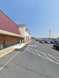 Summerdale Plaza photo 5