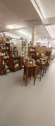 Heartland Antique Mall photo 3