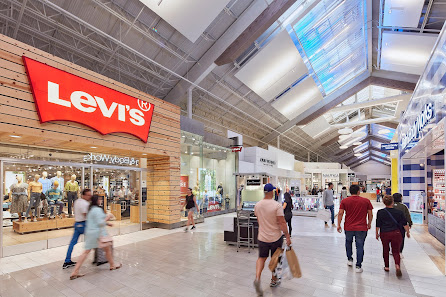 Centrally located near Sawgrass Mills Mall. photo 6