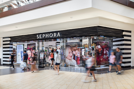 Brea Mall photo 7