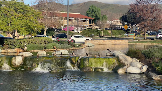 The Lakes at Thousand Oaks photo 3