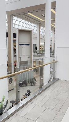 Oakville Place photo 3