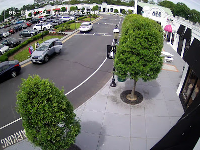 La Promenade Distinctive Shops photo 5
