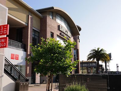 Bay Street Emeryville photo 1
