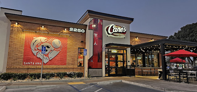 Centre On Seventeenth photo 1