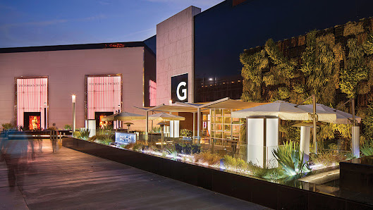 ParkVIP - Glendale Galleria photo 5