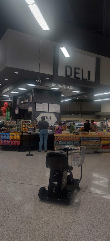 Bloomingdale Square photo 4