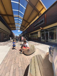 Tanger Outlets Ottawa photo 6