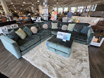 Burbank Town Center photo 2