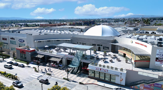 Burbank Town Center photo 6