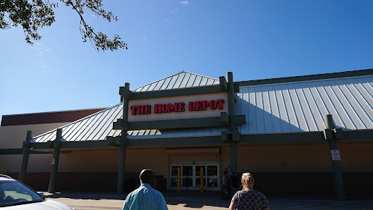 Atlantic Crossings Shopping Ct photo 1