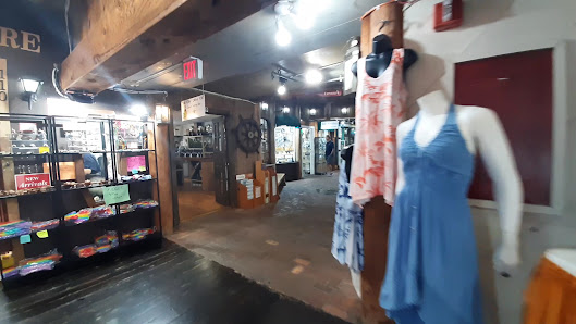 Tin City Waterfront Shops photo 3