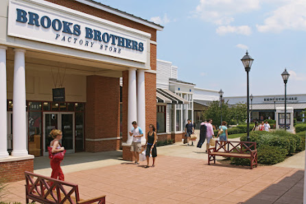 Leesburg Premium Outlets photo 5