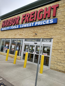 Woodbury Common Shopping Center photo 1