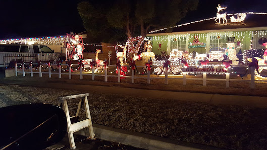 Corona Town & Country photo 2