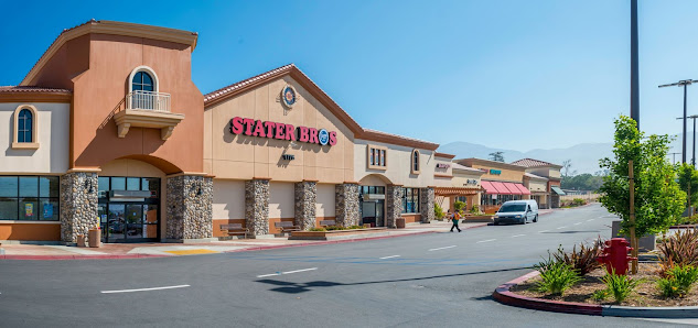 Redlands Village photo 4