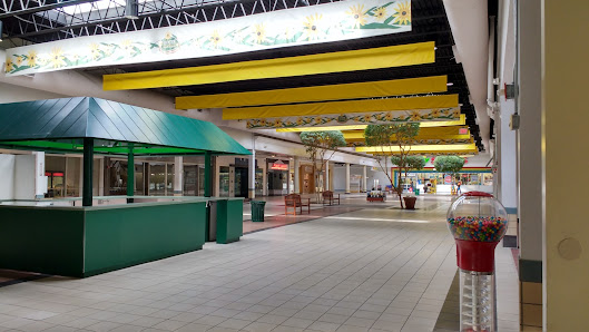 Centre at Glen Burnie photo 4