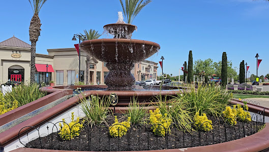 The Streets of Brentwood photo 3