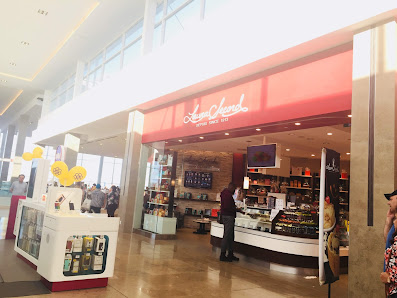 Erin Mills Town Centre photo 4