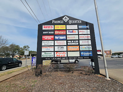 University Oaks Shopping Center photo 2