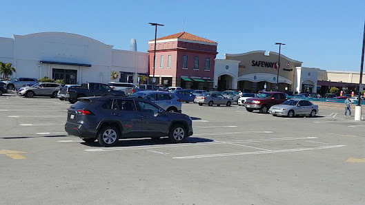 Potrero Center photo 3